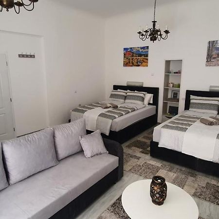 Ferhadija A&E Apartment Сараєво Екстер'єр фото