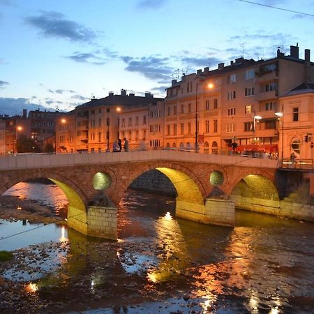 Ferhadija A&E Apartment Сараєво Екстер'єр фото