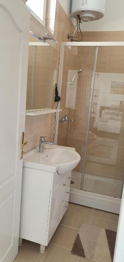 Ferhadija A&E Apartment Сараєво Екстер'єр фото
